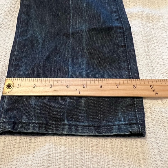 #3333. UnionBay Straight Jeans Slightly Distressed. Size 32X32 NWT - Picture 4 of 13